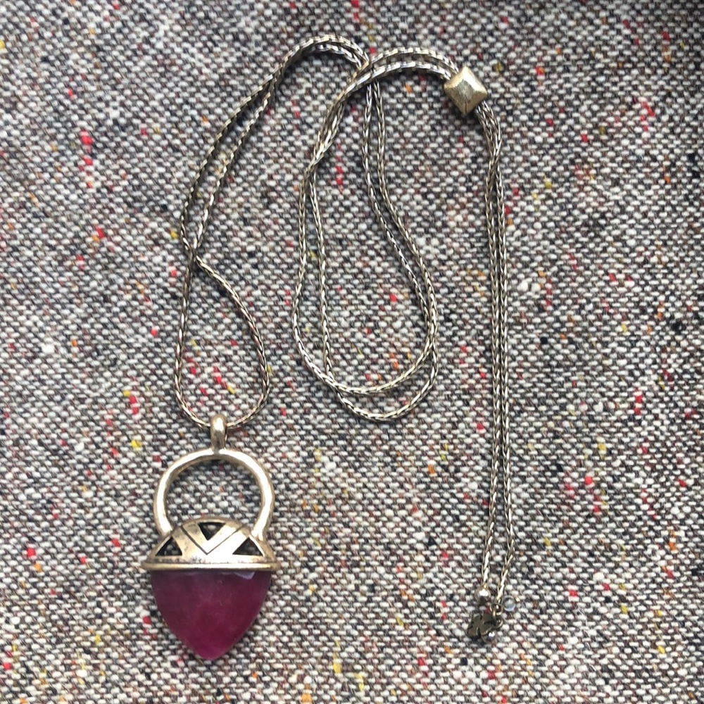Lucky Brand Adjustable gold & burgundy stone necklace